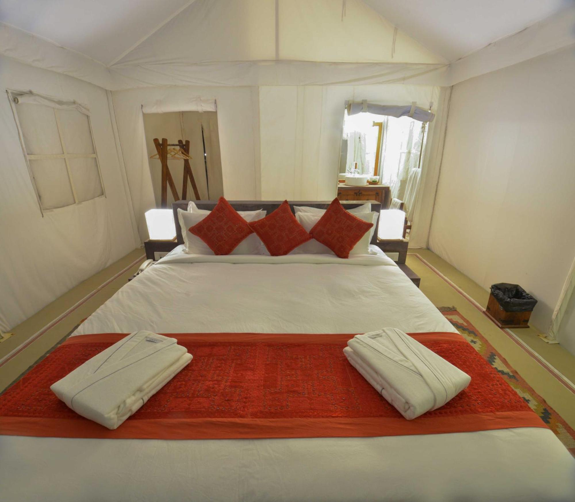 Dhora Desert Resort, Signature Collection By Eight Continents Shaitrāwa Εξωτερικό φωτογραφία
